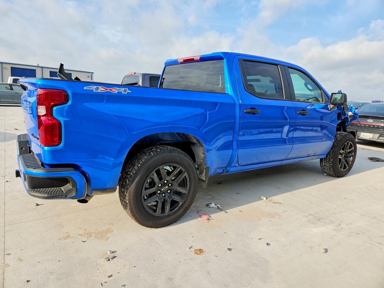 2026 Chevrolet Silverado K1500 Custom - Image 3