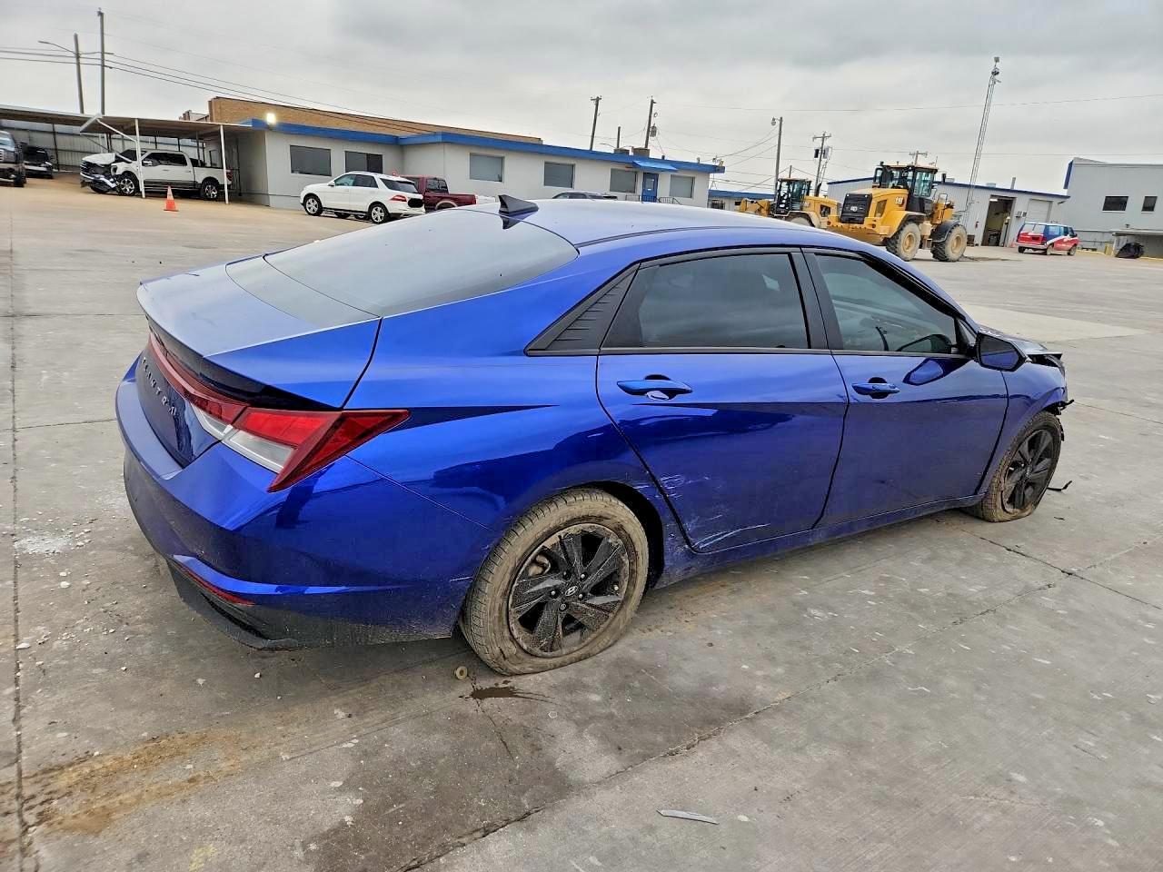 2022 Hyundai Elantra Sel - Фото 3