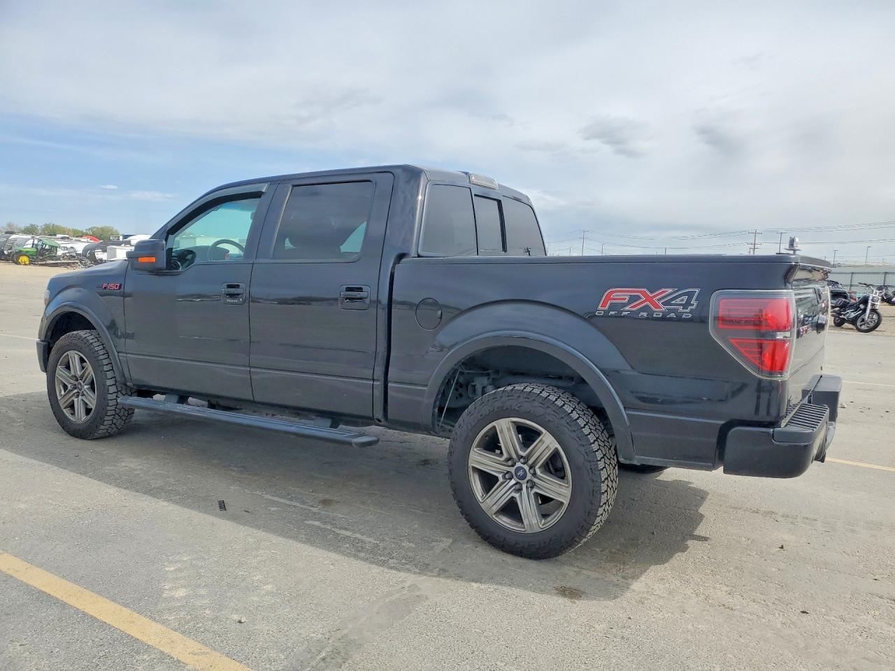2013 Ford F150 Supercrew - Фото 2
