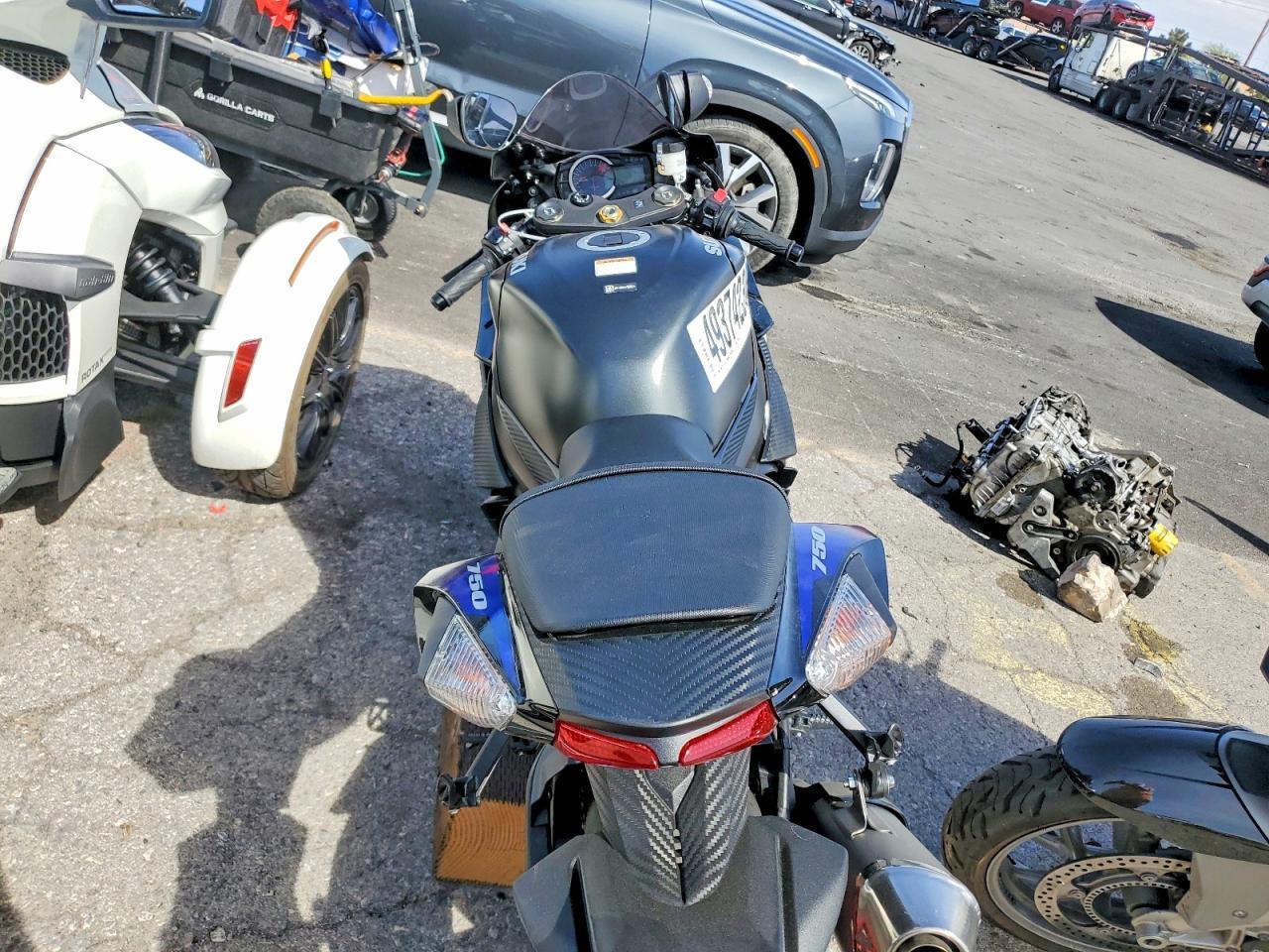 2026 Suzuki Gsx-R750 - Фото 6