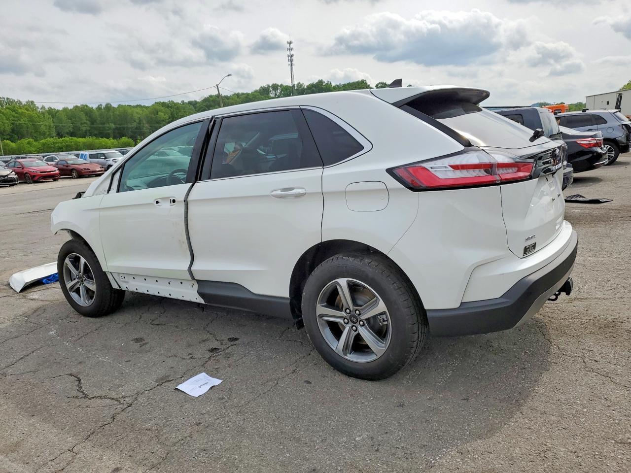 2024 Ford Edge Sel - Image 2