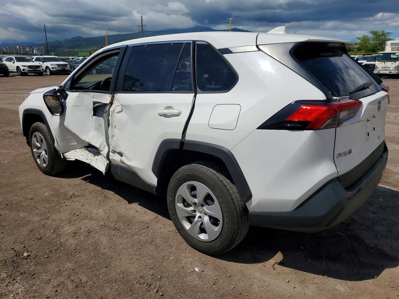 2022 Toyota Rav4 Le - Image 2
