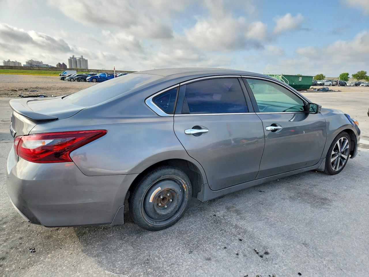2017 Nissan Altima 2.5 - Фото 3