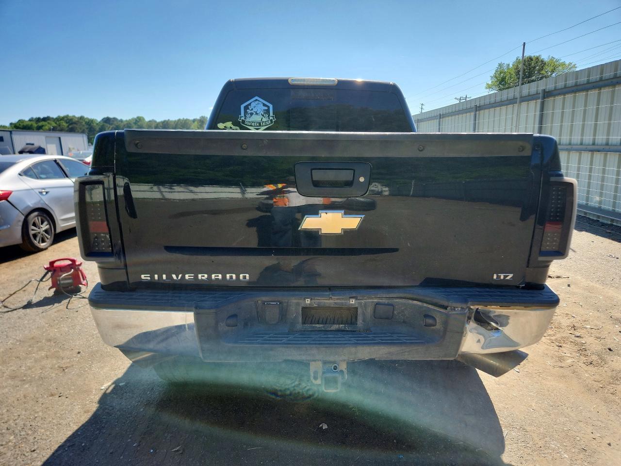 2008 Chevrolet Silverado K1500 - Image 6
