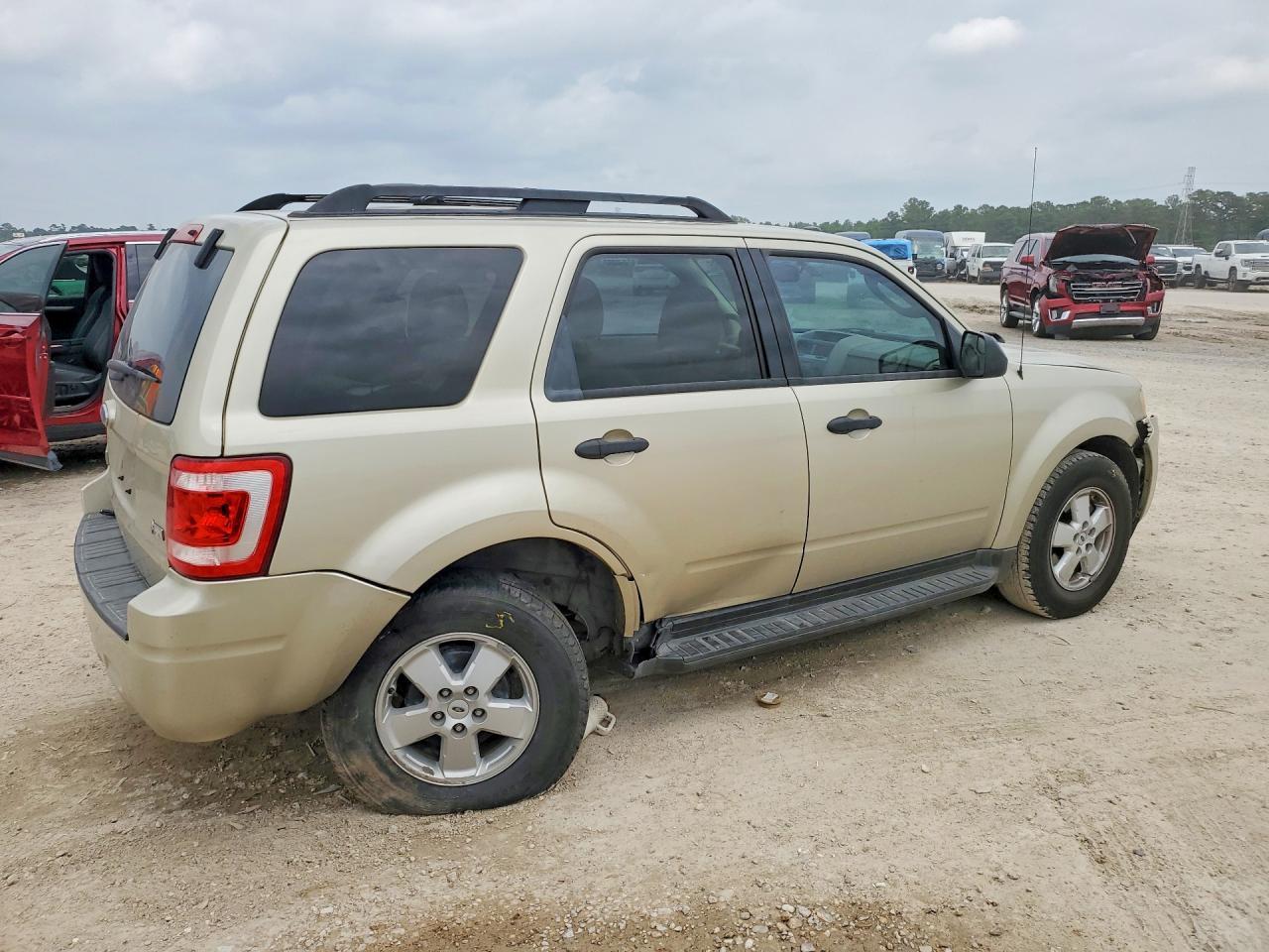 2011 Ford Escape Xlt - Фото 3
