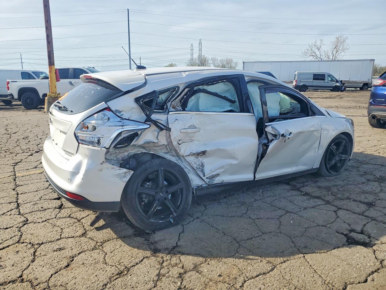 2012 Ford Focus Titanium - Фото 3