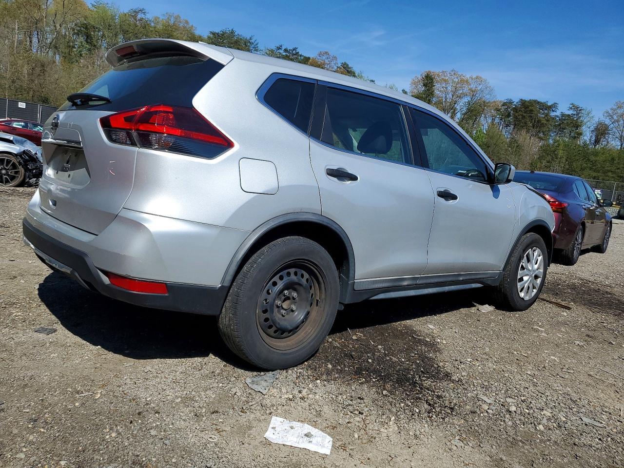 2018 Nissan Rogue S - Фото 3