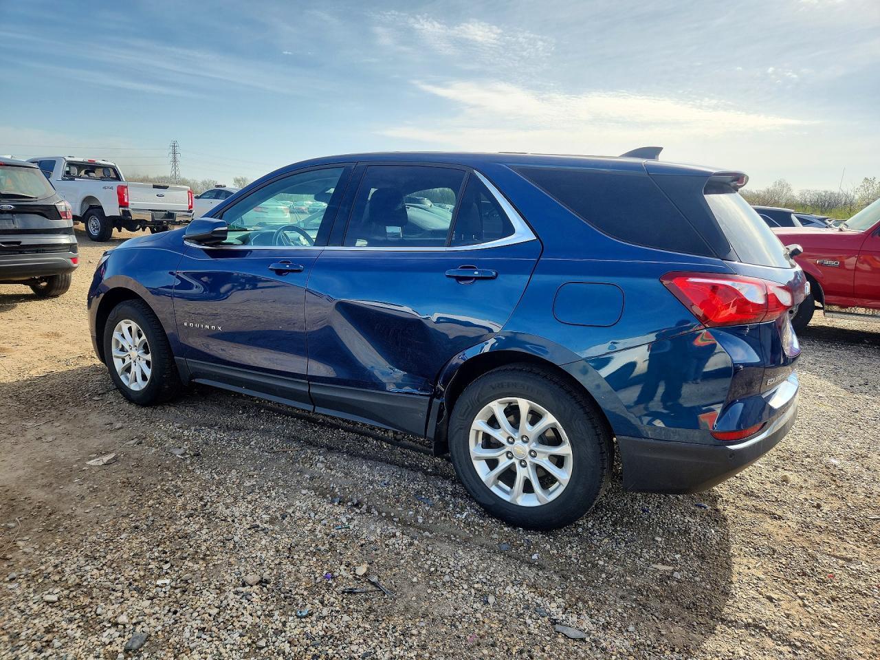 2019 Chevrolet Equinox Lt - Image 2