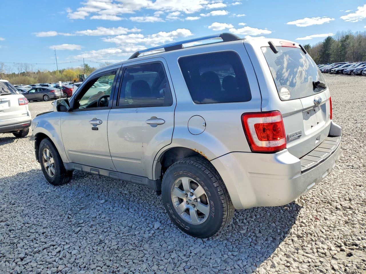 2010 Ford Escape Limited - Фото 2