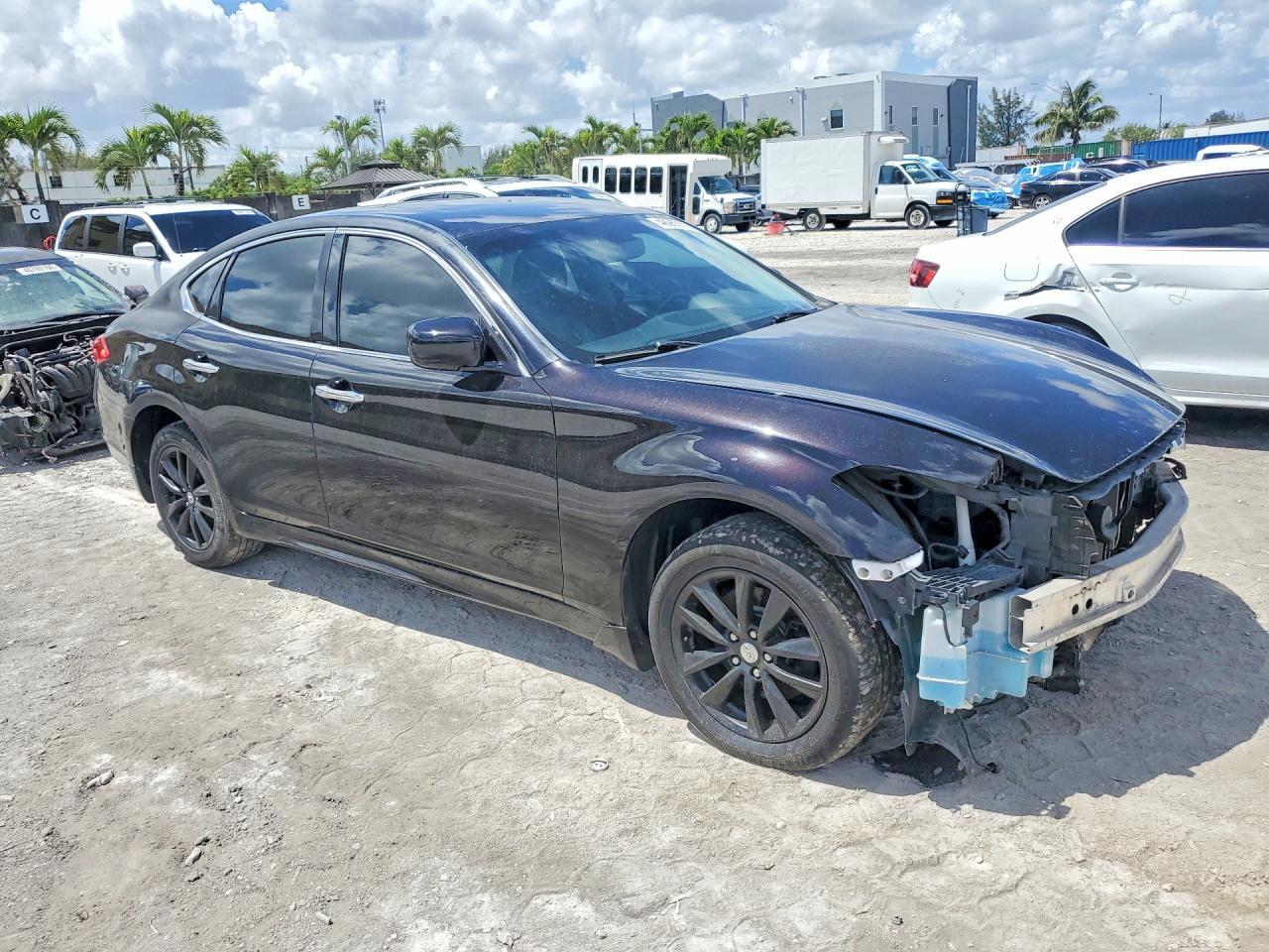 2012 Infiniti M37 X - Image 4