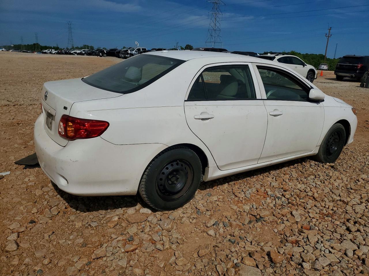 2010 Toyota Corolla Le - Image 3