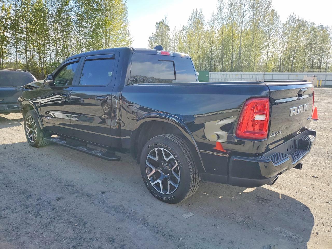 2025 Ram 1500 Laramie - Фото 2