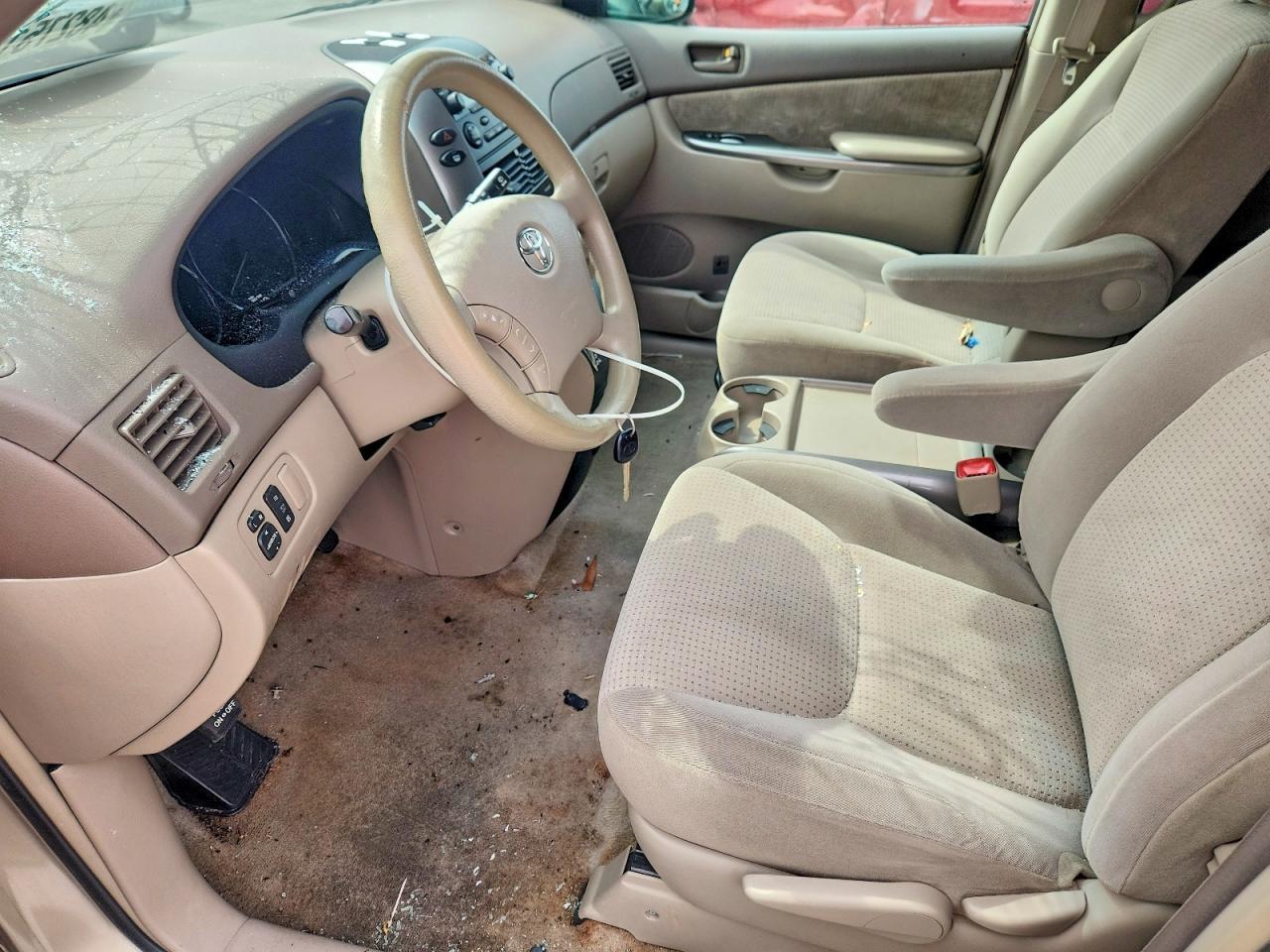 2007 Toyota Sienna Le 8-Passenger - Фото 7