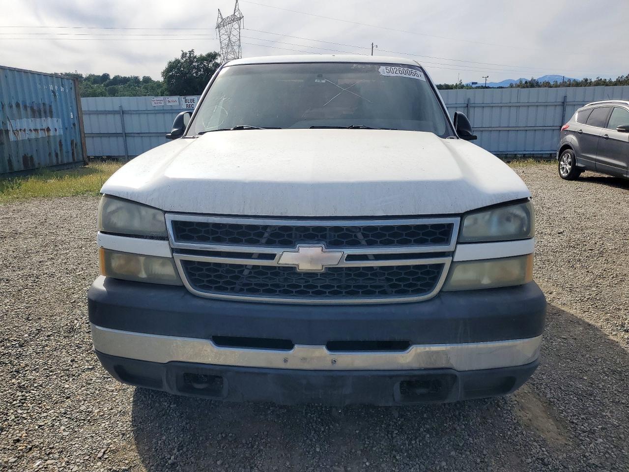 2007 Chevrolet Silverado C2500 Heavy Duty - Фото 5