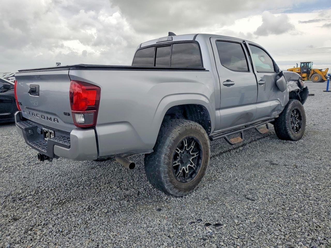 2020 Toyota Tacoma Sr V6 - Image 3