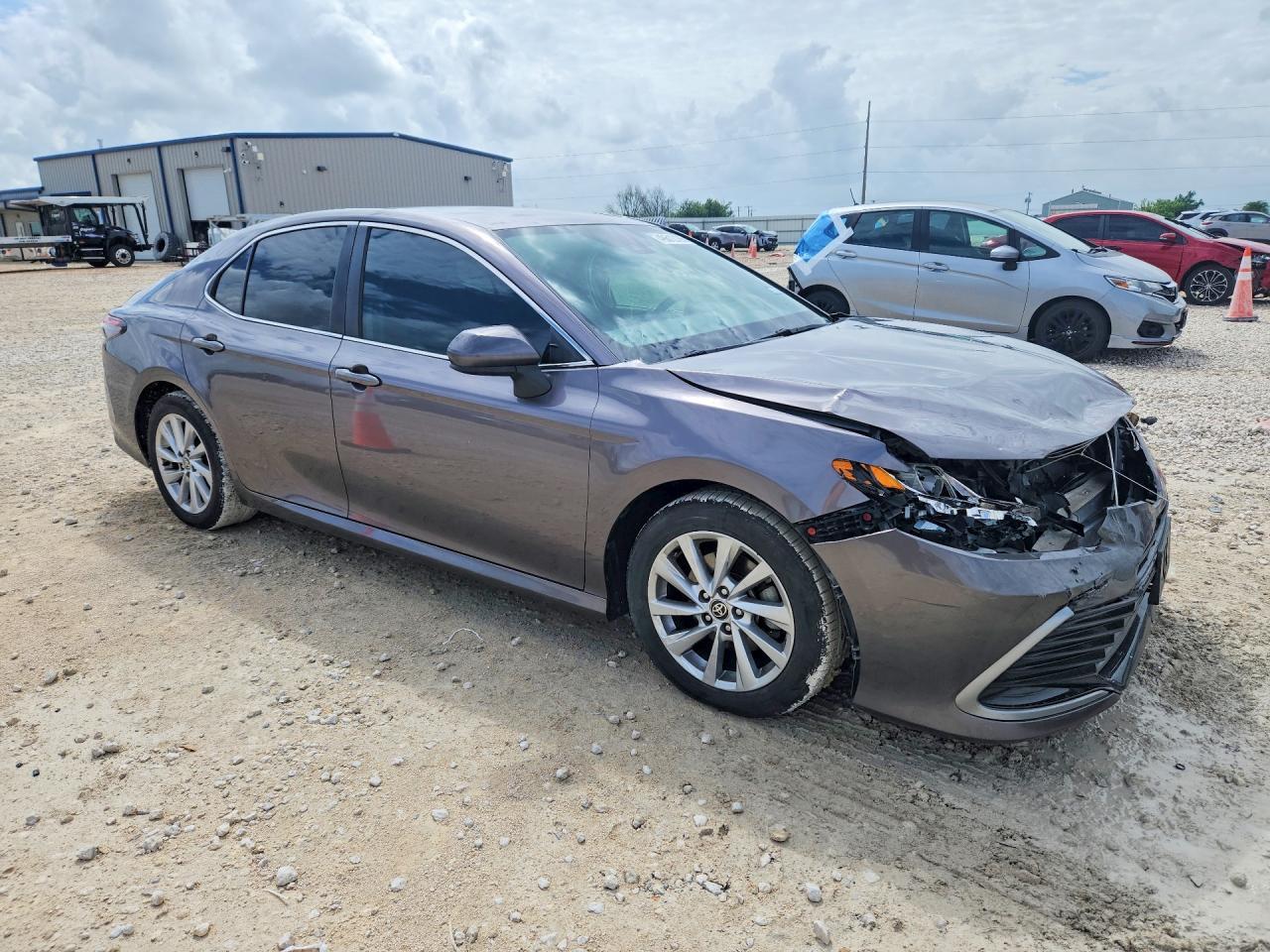 2021 Toyota Camry Le - Image 4
