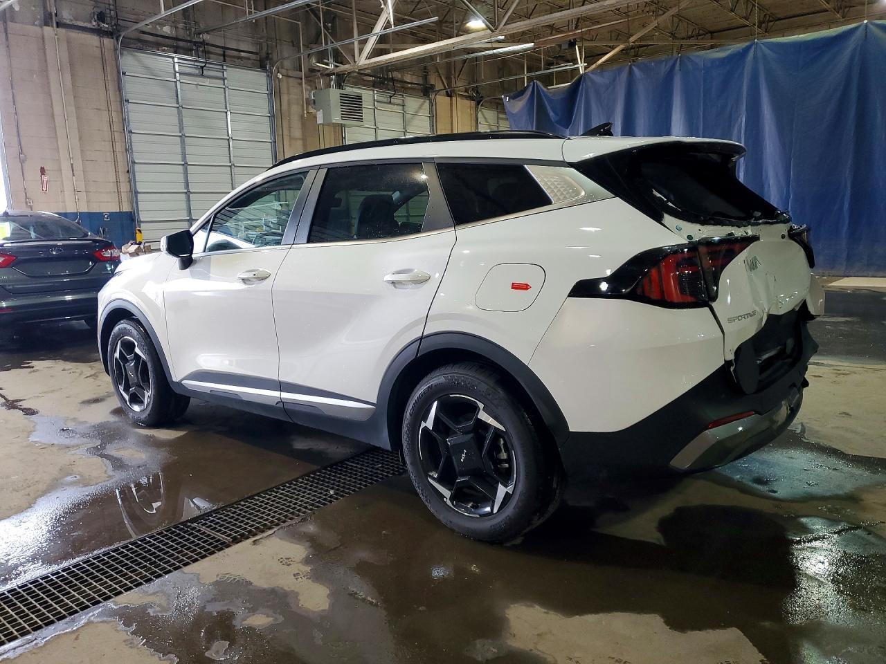 2026 Kia Sportage Ex - Image 2