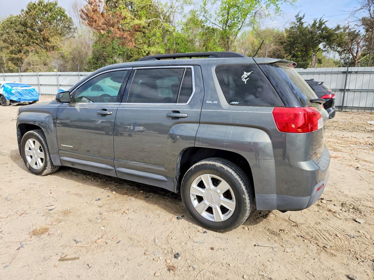 2013 GMC Terrain Sle - Image 2