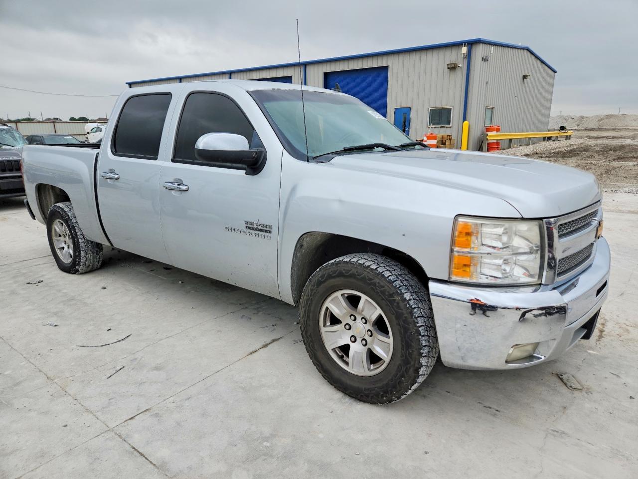 2013 Chevrolet Silverado C1500 Lt - Image 4