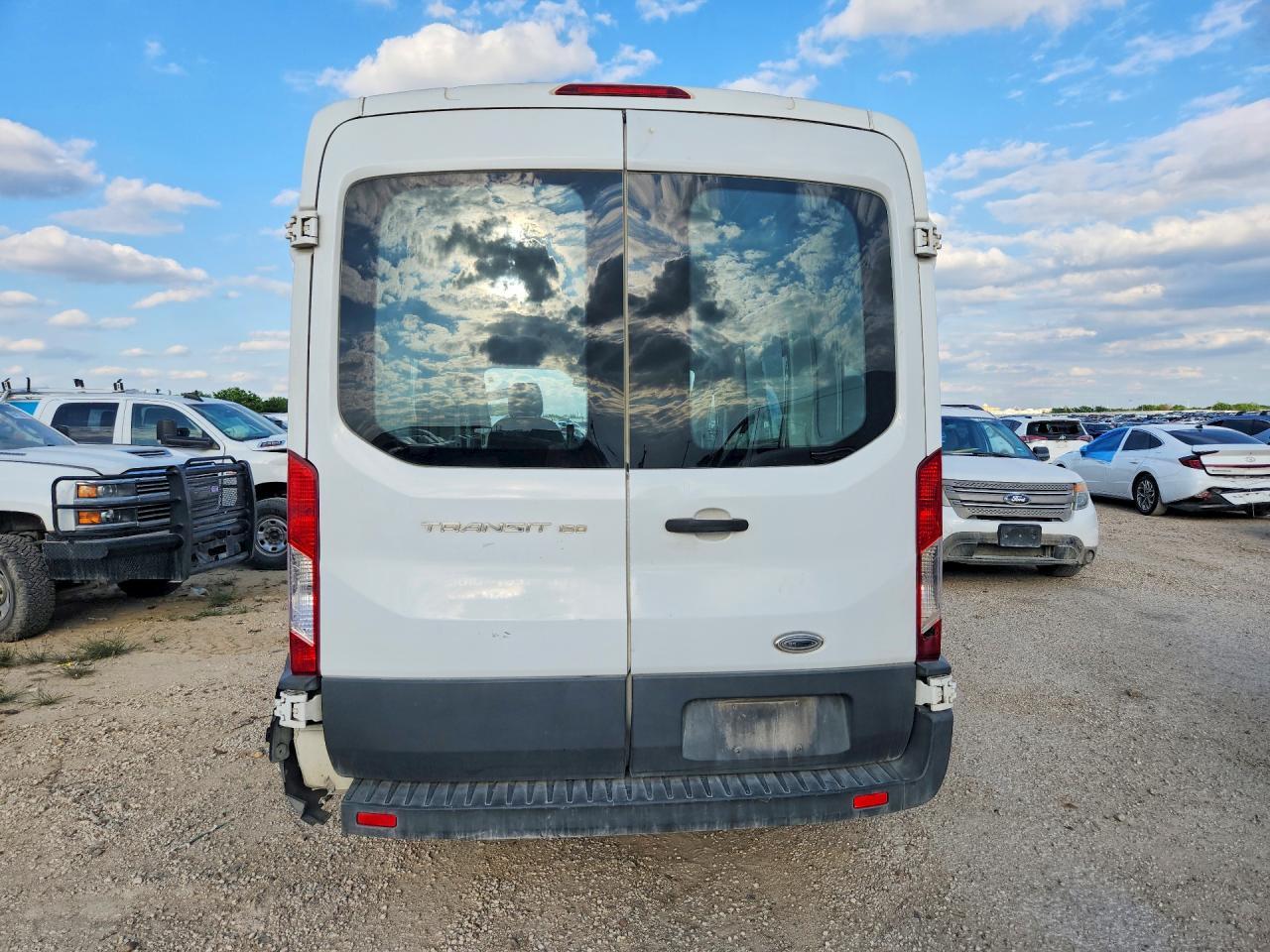 2015 Ford Transit T-150 - Image 6