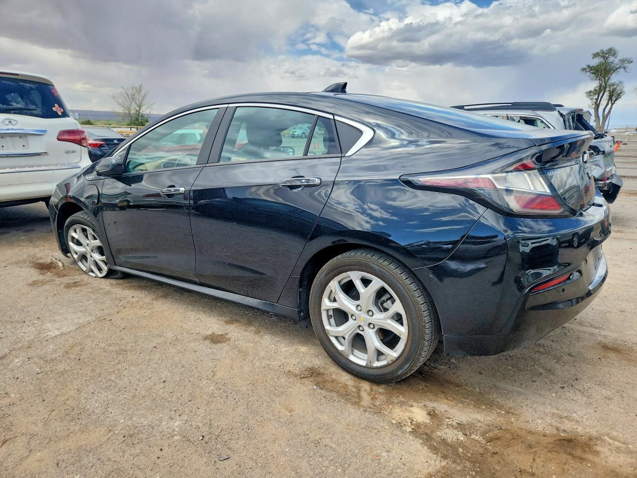 2017 Chevrolet Volt Premier - Фото 2