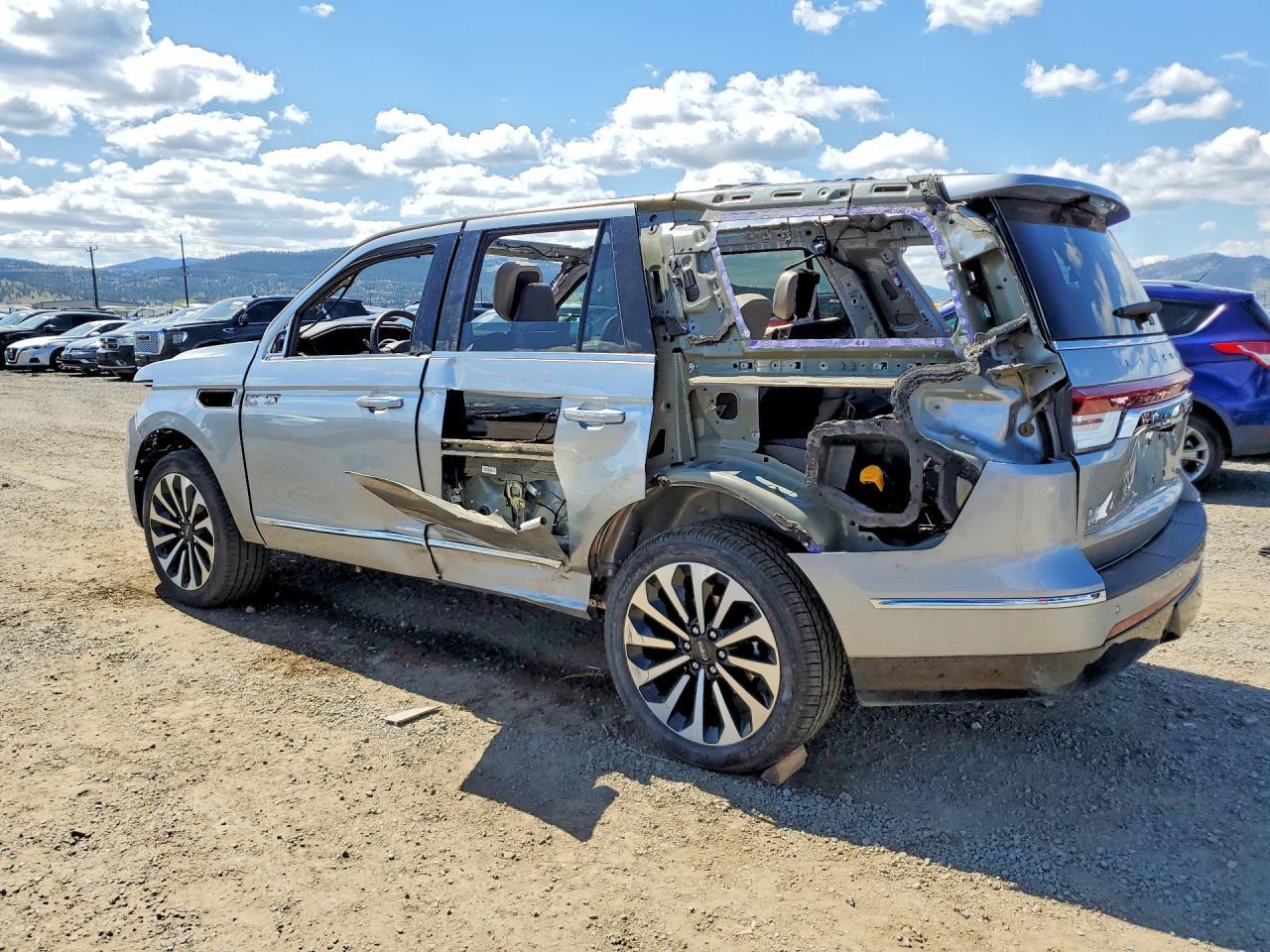 2024 Lincoln Navigator Reserve - Фото 2