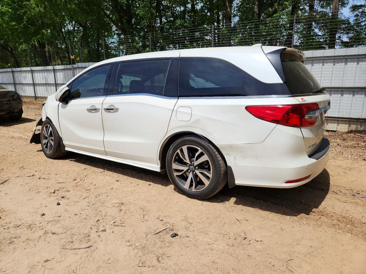2019 Honda Odyssey Elite - Фото 2