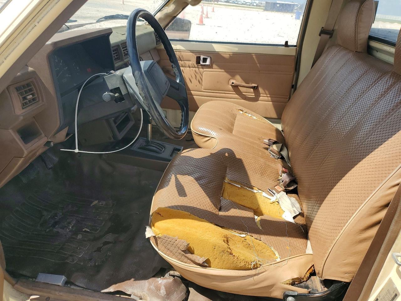 1984 Toyota Pickup Base - Фото 7