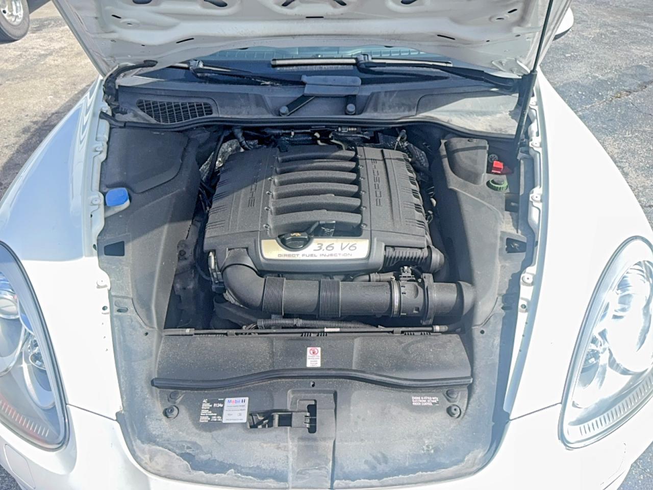 2014 Porsche Cayenne - Image 7