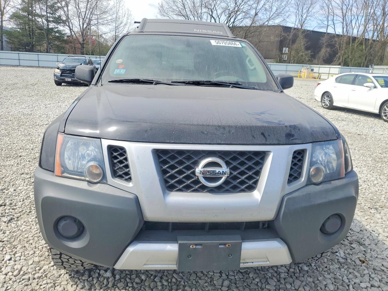 2015 Nissan Xterra - Image 5