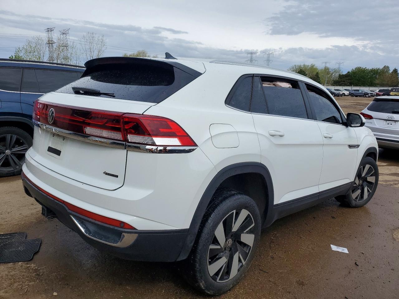 2024 Volkswagen Atlas Cross Sport Se - Фото 3