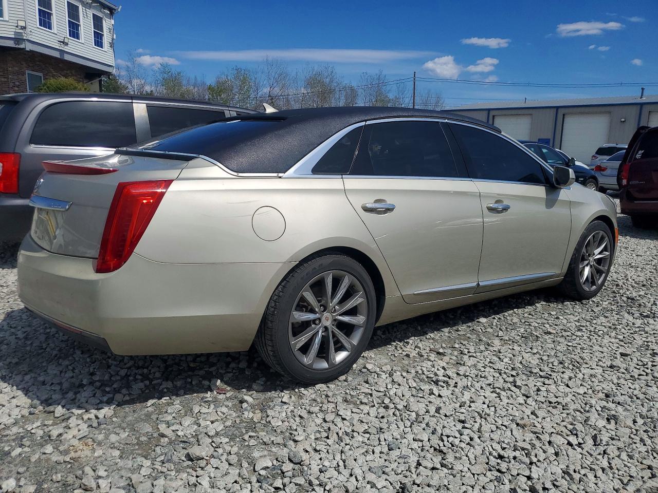 2013 Cadillac Xts - Image 3