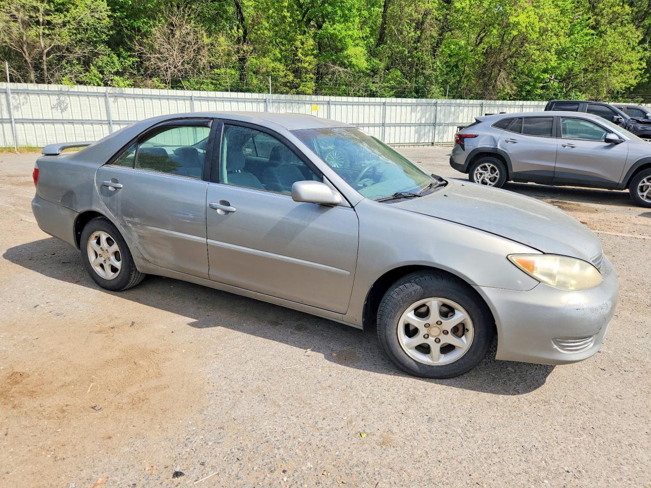 2006 Toyota Camry Le - Фото 4