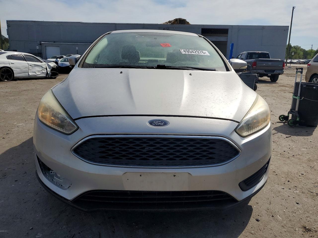 2017 Ford Focus Se - Image 5