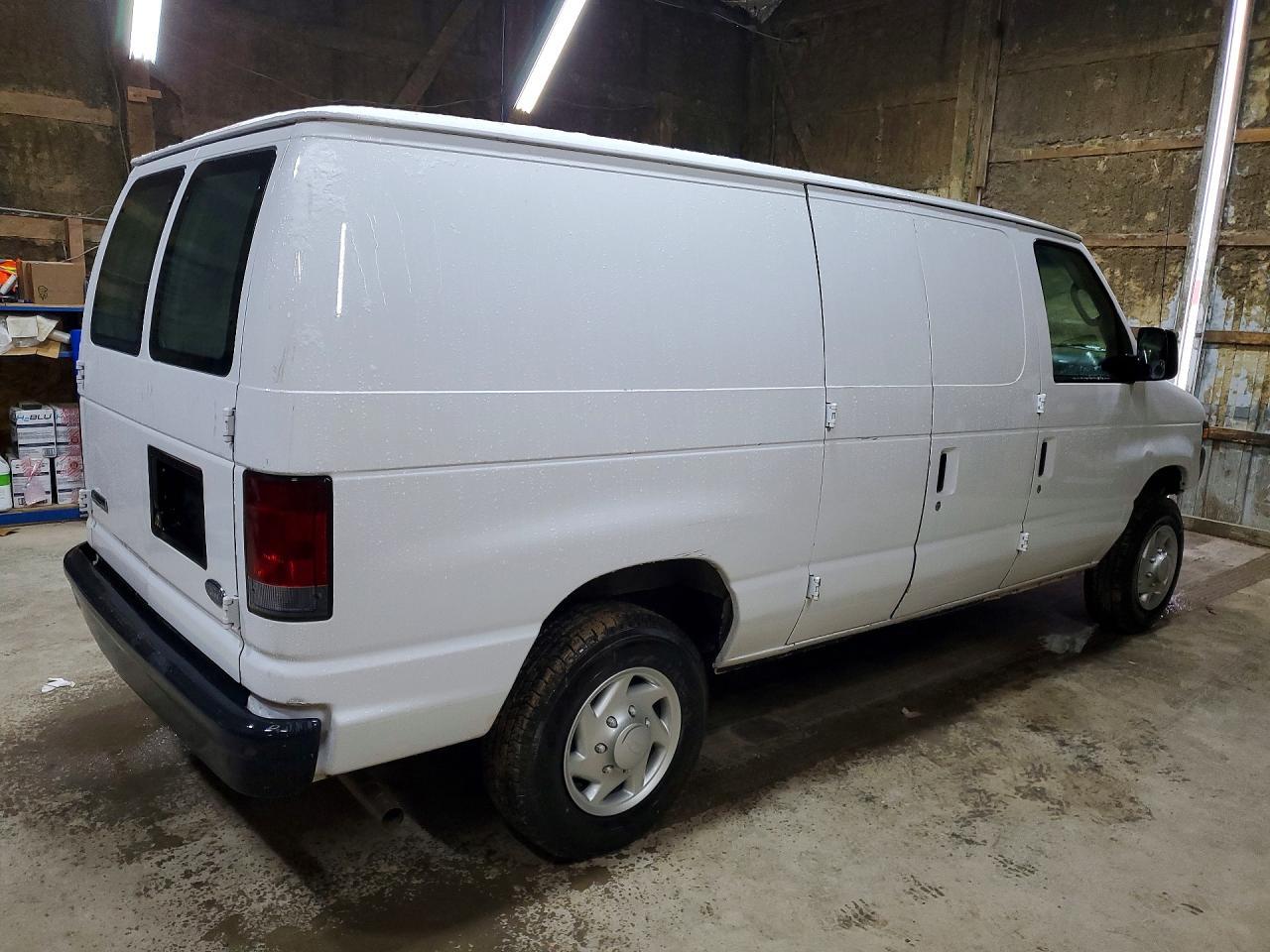 2008 Ford Econoline E150 Van - Фото 3