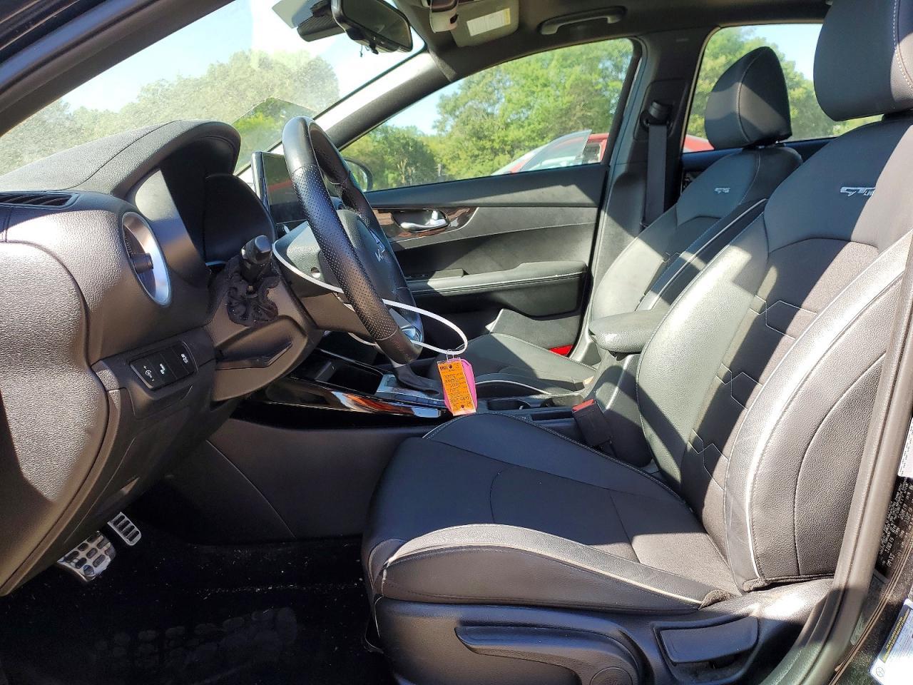 2022 Kia Forte Gt Line - Фото 7