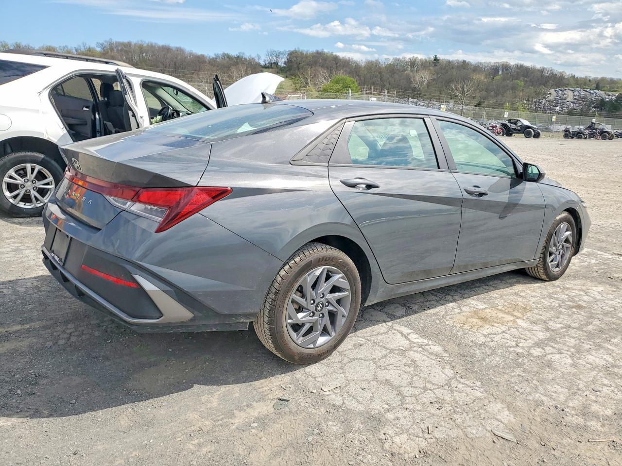 2024 Hyundai Elantra Sel - Фото 3