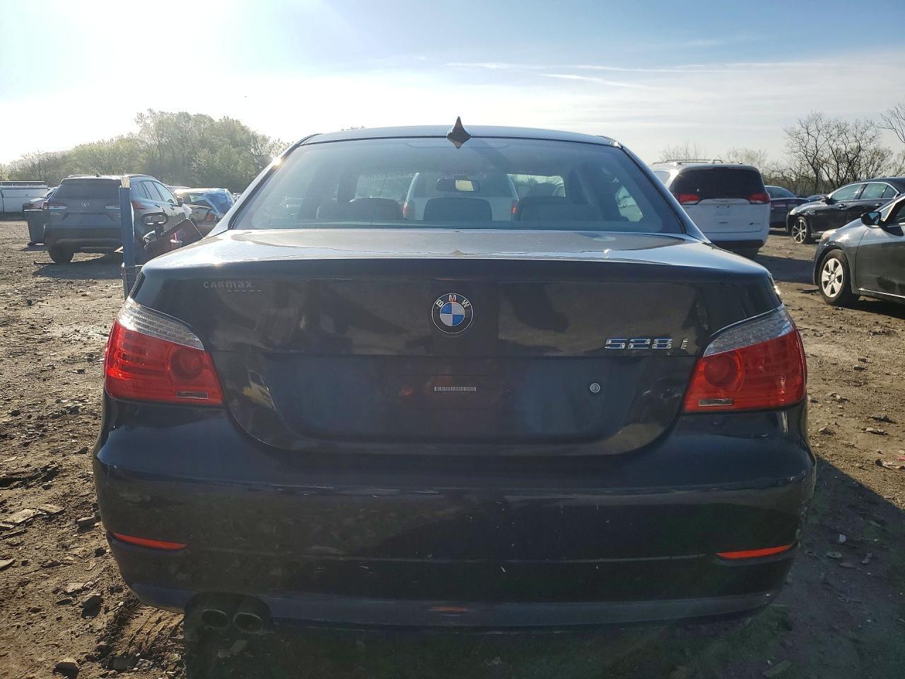 2010 BMW 528 I - Фото 6