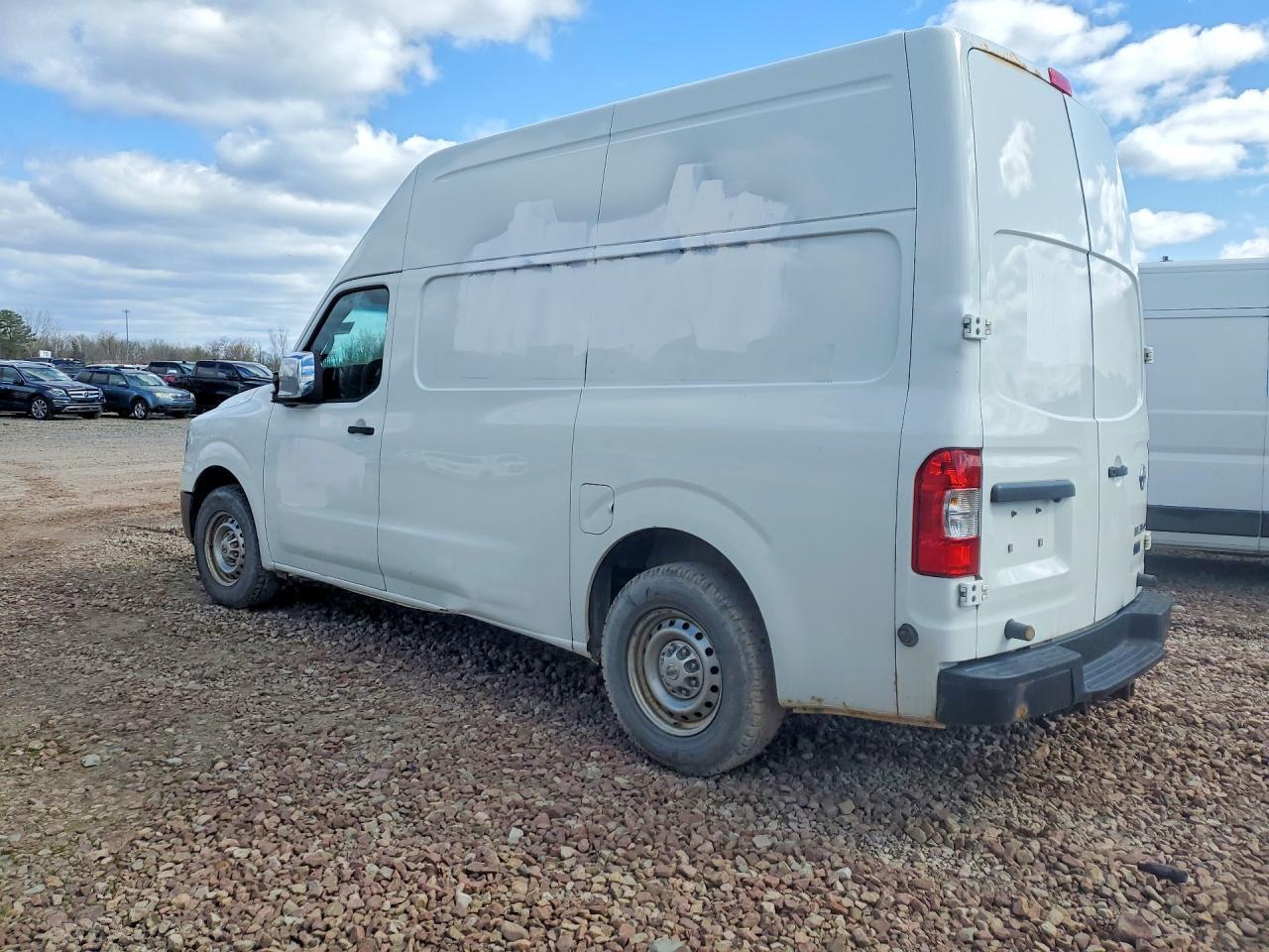 2015 Nissan Nv 3500 Hd S - Image 2