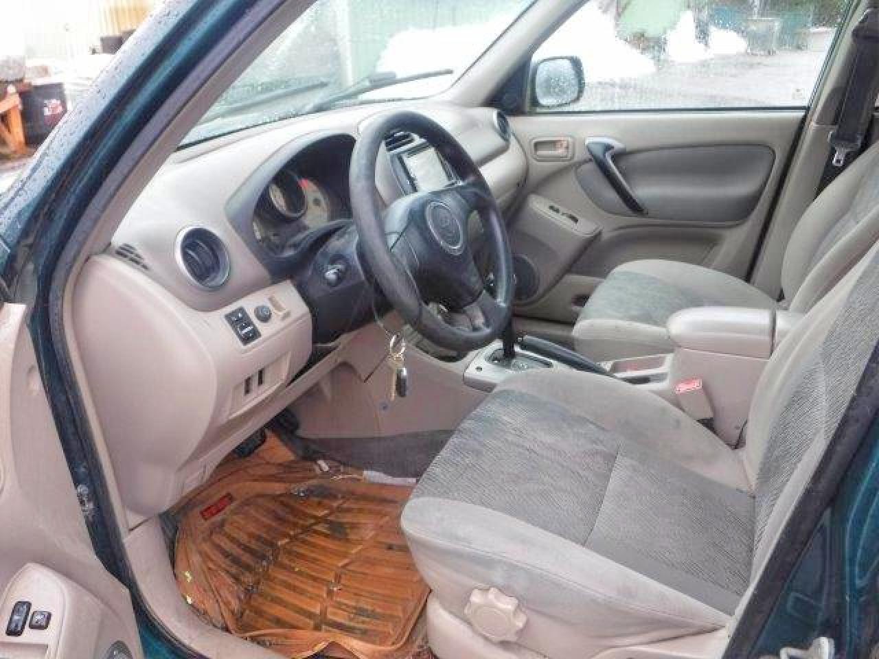 2002 Toyota Rav4 Base - Image 7