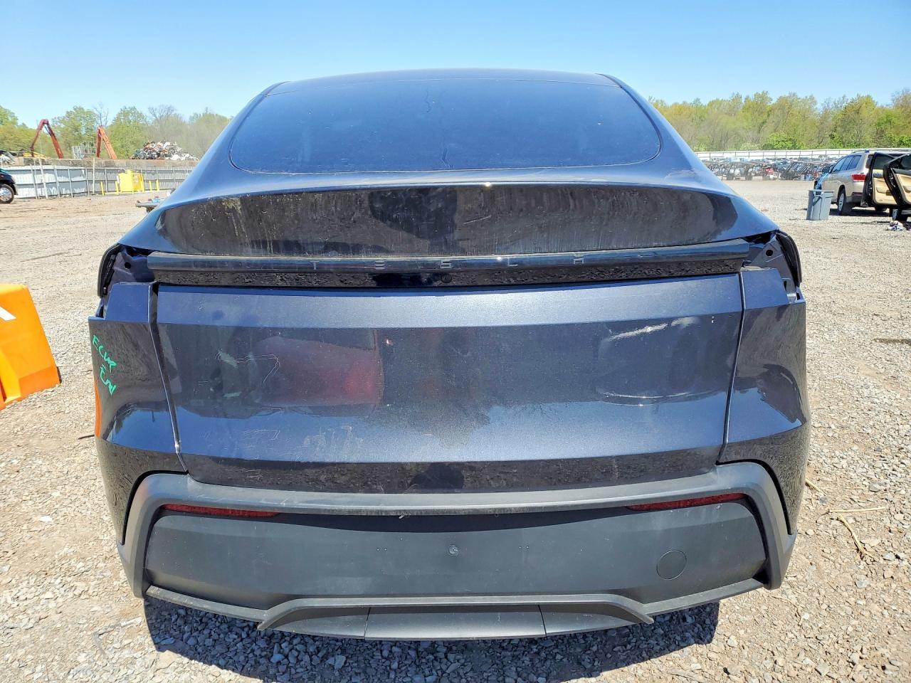 2026 Tesla Model Y - Image 6