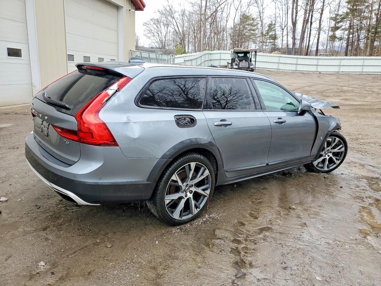 2020 Volvo V90 Cross Country T6 Inscription - Image 3