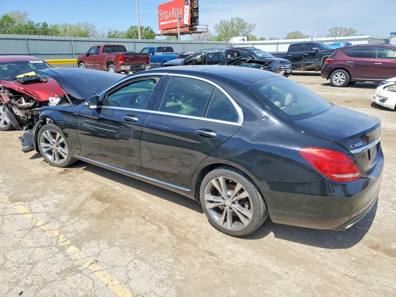 2015 Mercedes-Benz C 300 4Matic - Фото 2