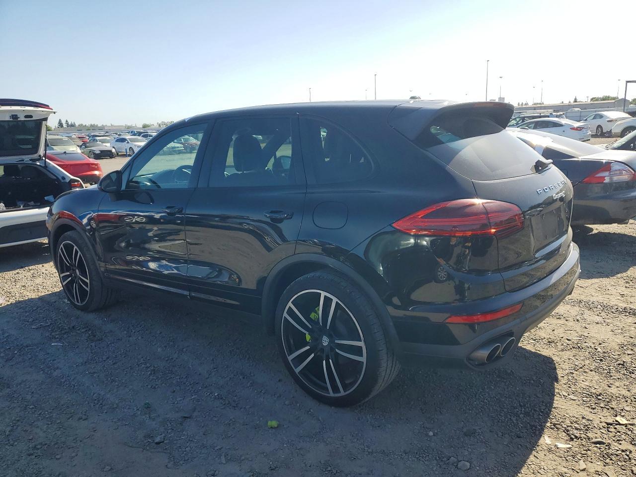 2016 Porsche Cayenne Se Hybrid - Фото 2