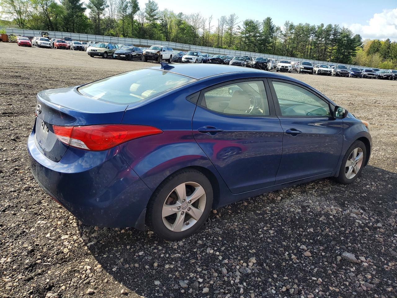 2013 Hyundai Elantra Gls - Image 3