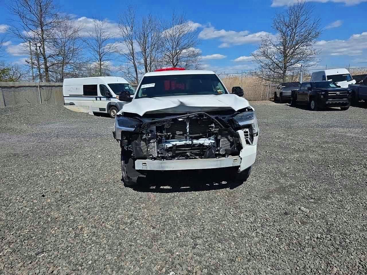 2024 Toyota Tundra Sr - Image 5