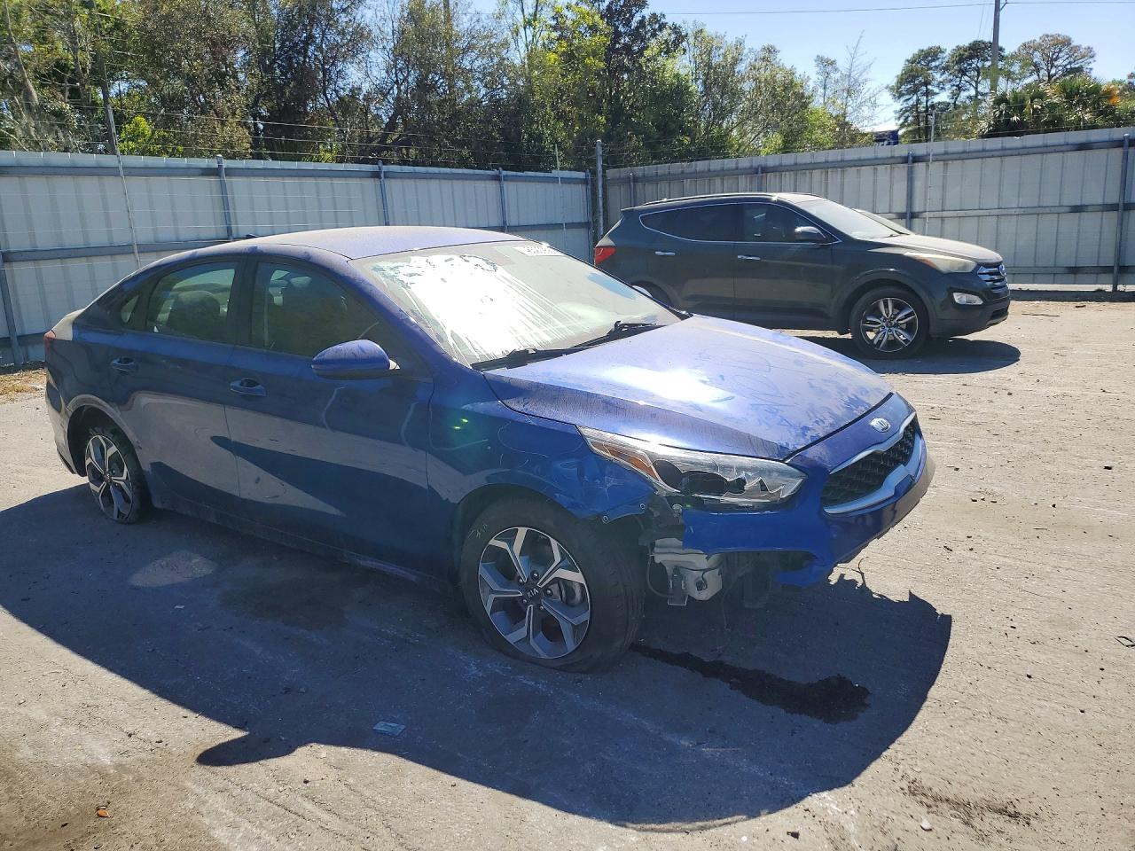2020 Kia Forte Lxs - Фото 4