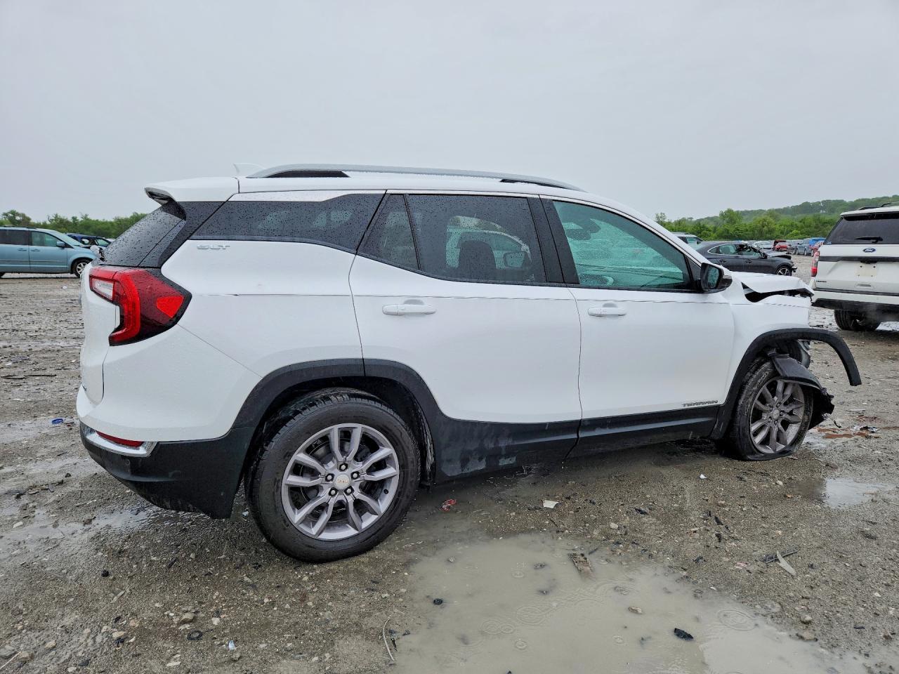 2022 GMC Terrain Slt - Фото 3