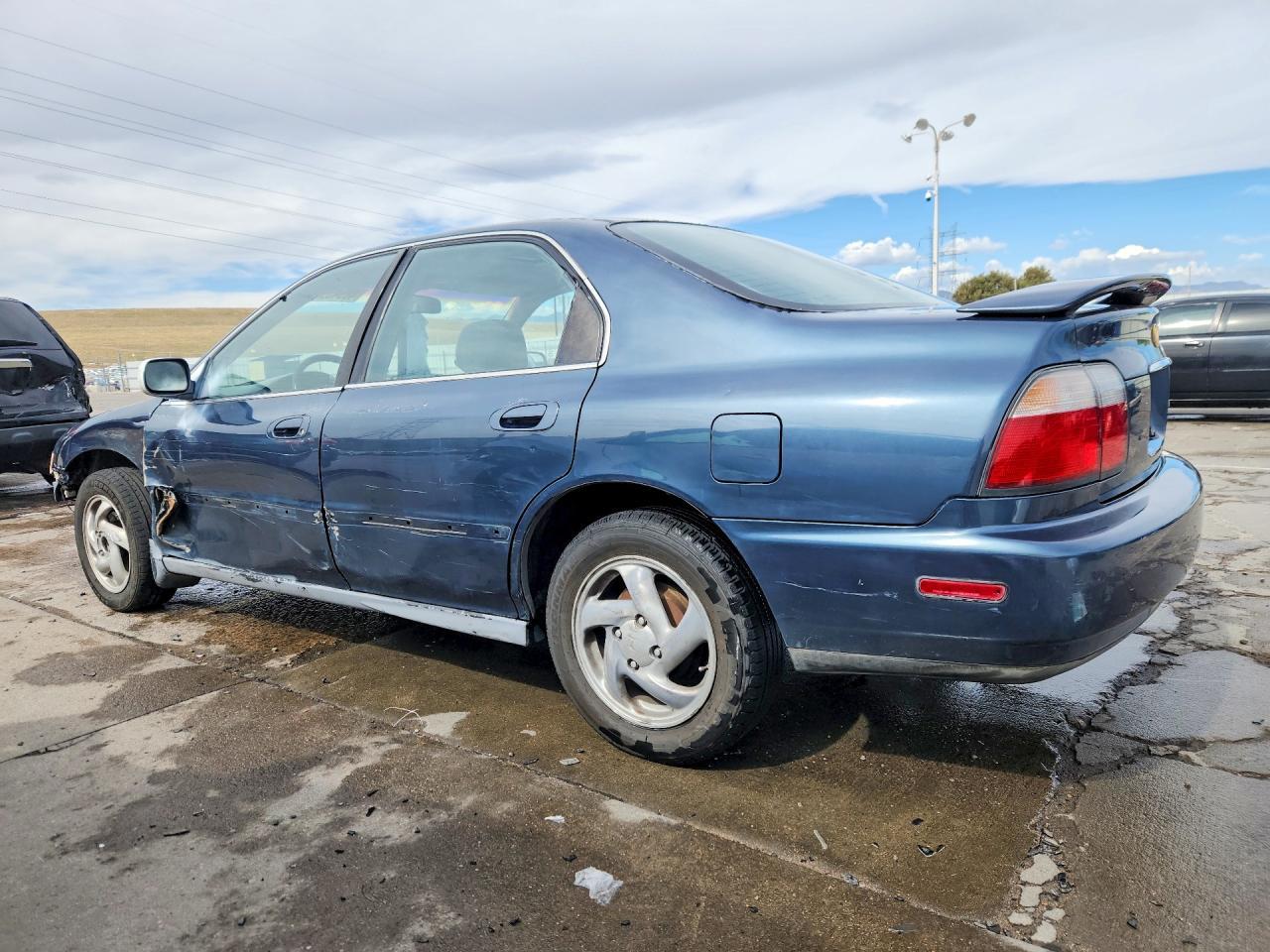 1997 Honda Accord Lx - Фото 2