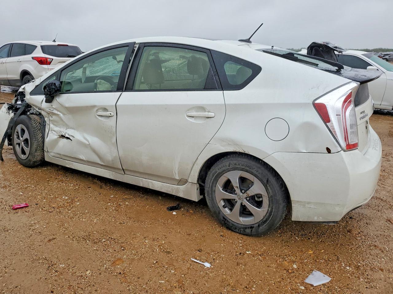 2015 Toyota Prius Three - Image 2